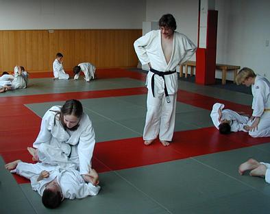 [Foto: Beim Training]