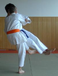 [Foto:
Judo-Wurf:
Okuri Ashi Barai
]