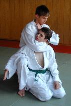 [Foto:
Judo-Würgegriff:
Hadaka Jime
]